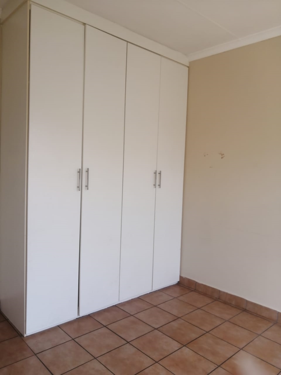To Let 2 Bedroom Property for Rent in Vaalpark Free State